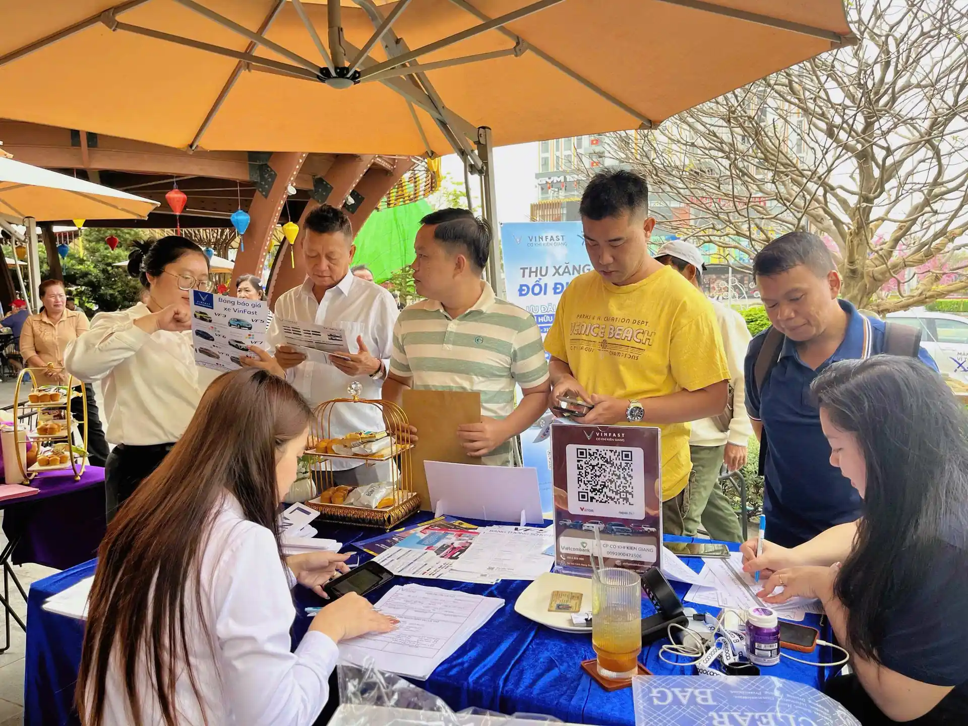 Hoạt động & sự kiện